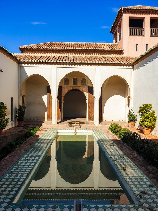 image of house with modern stucco example 15