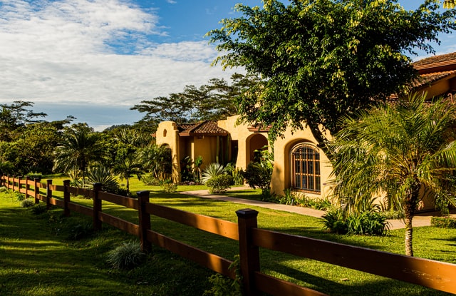 image of house with modern stucco example 27