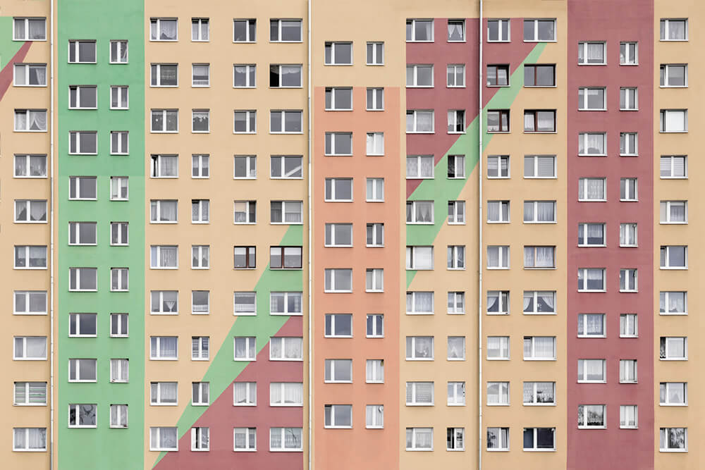 Multicolor Stucco Paint Ideas 9 image of multi-colored plaster on the facade of apartment building