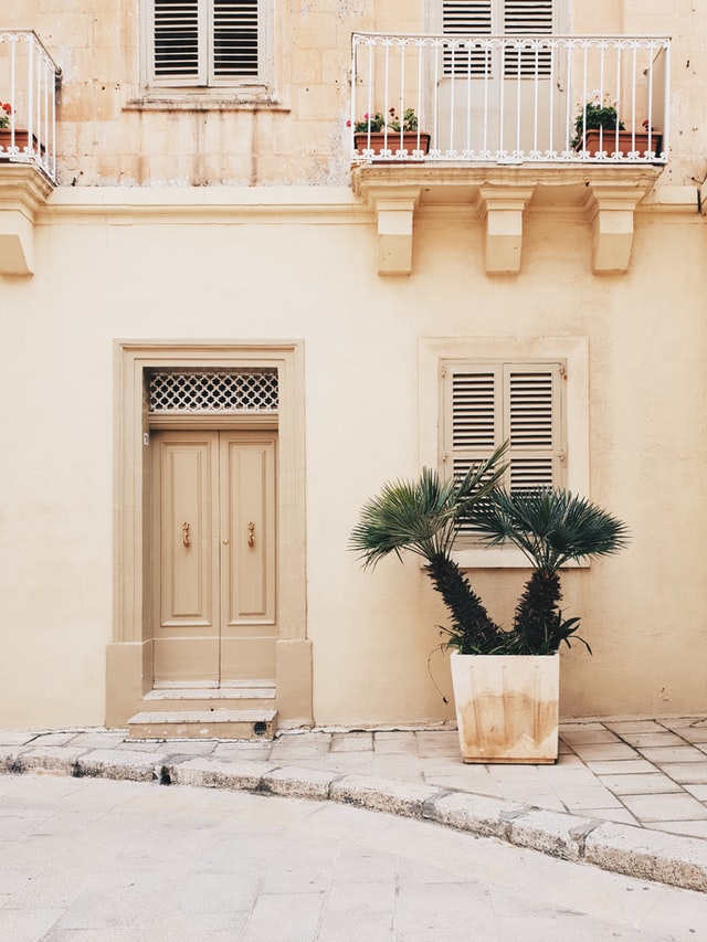beige stucco from ZD Stucco Repair example 4