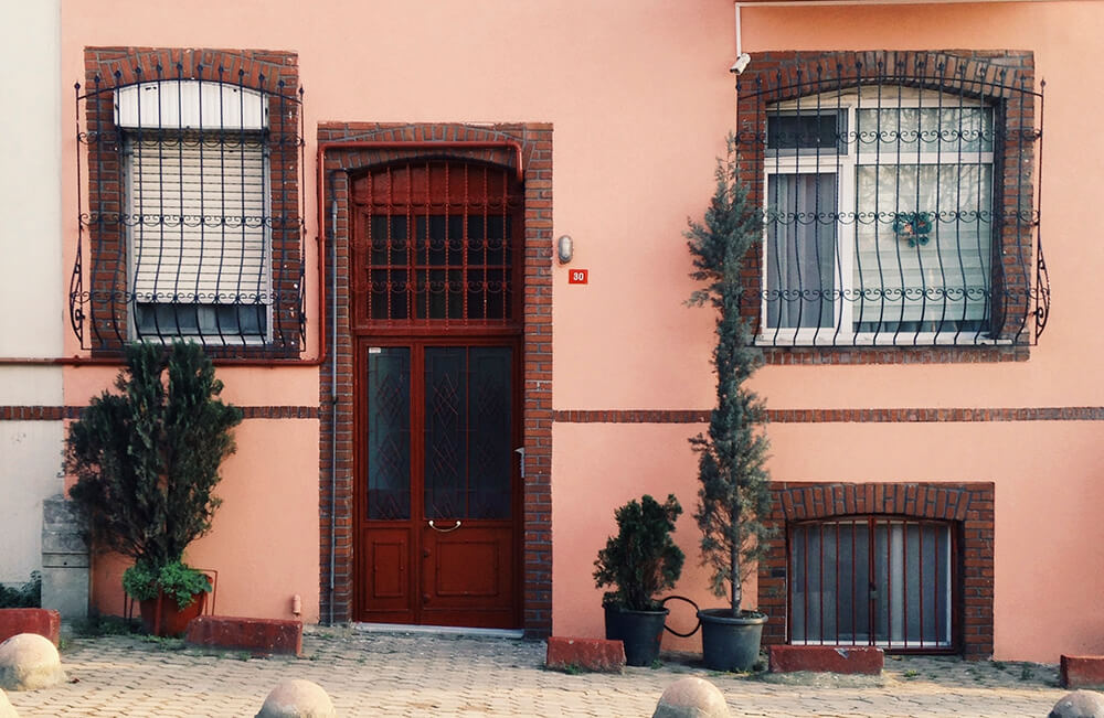 20 Beautiful Examples of Pink Stucco 13 Pink Stucco work example 11
