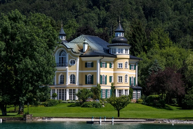 image of house with modern stucco example 6
